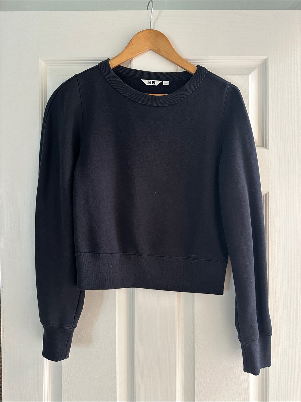 Uniqlo Black Cropped Sweatshirt - Minimal Crewneck